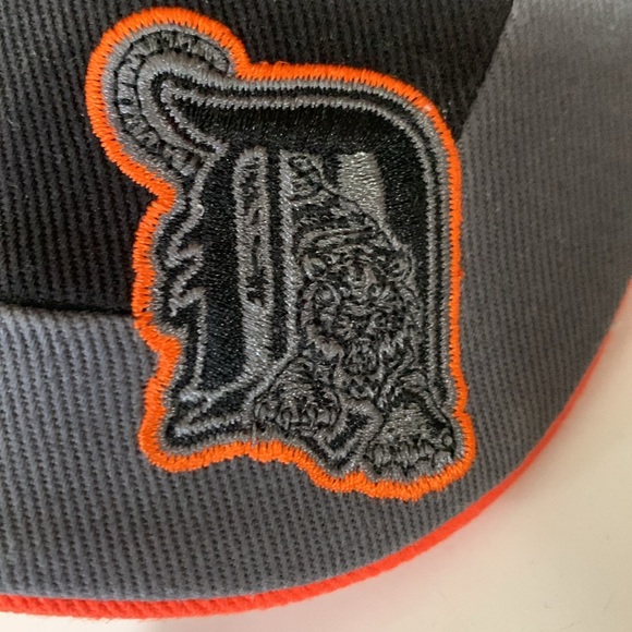 Detroit Tigers Baseball Cap - Picture 3 of 9